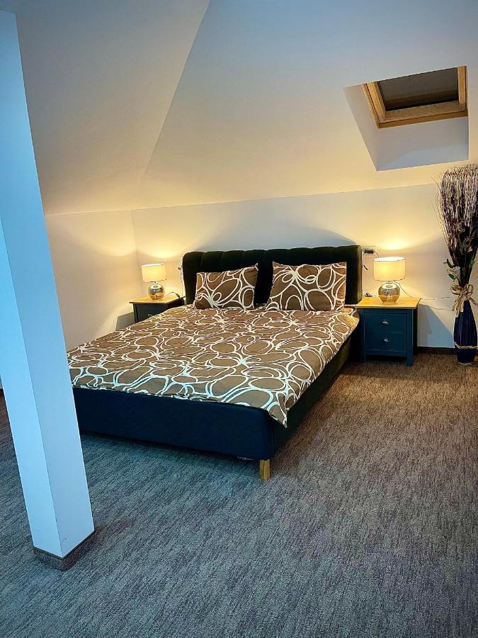 Cozy Apartament With 2Rooms 티미쇼아라 외부 사진